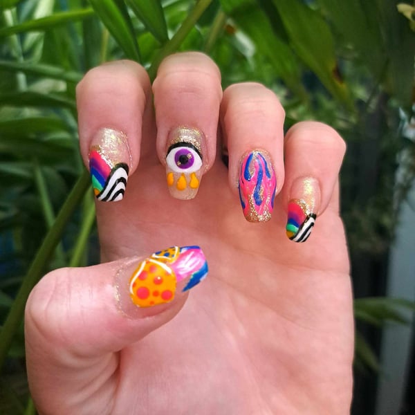 Picture by Lock-Slight saying 'Trippy Psychedelic Nails'