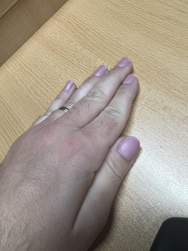 Picture by extreme8eight saying 'Need Advice. Got These Done In The Salon. Do They Look Natural?'