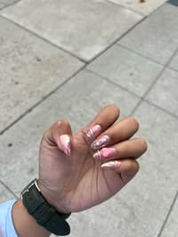 Iridescent 3D Nails