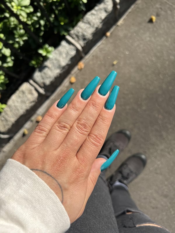 Picture by primarycolorlover showing 'Loving My Late Summer Nails 🥰' number 3