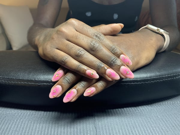 Picture by BuddhaBabiee showing 'My First Attempt At Aura Nails 💫 As A Nail Tech! My Client Loved Them, What Do Y’all Think? 🤩🫶💖' number 2