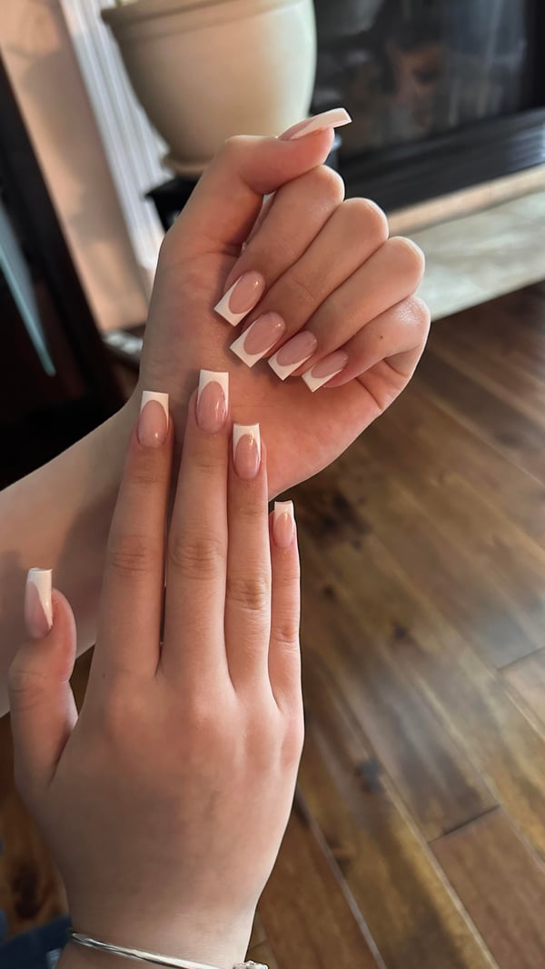 Picture by zozosreddit saying 'Nails I Did For A Client! $50'