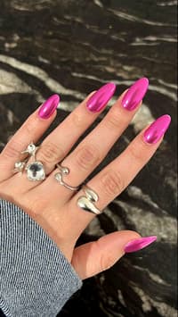 Do Chrome Nails Cost More?