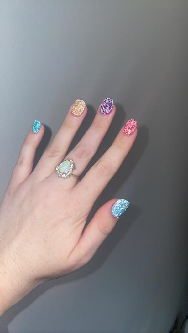 Picture by alaska_cattt saying 'My Nails For The Eras Tour! 🥰'