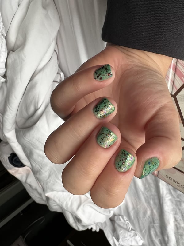 Picture by GlitteredAllDayLong showing 'My Nails Look Like A Shifty Chameleon 🙃' number 2