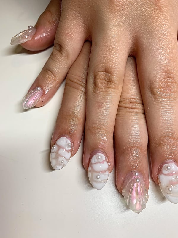 Picture by Nroseg saying 'So Dreamy Mermaid Nails🤍🤍'