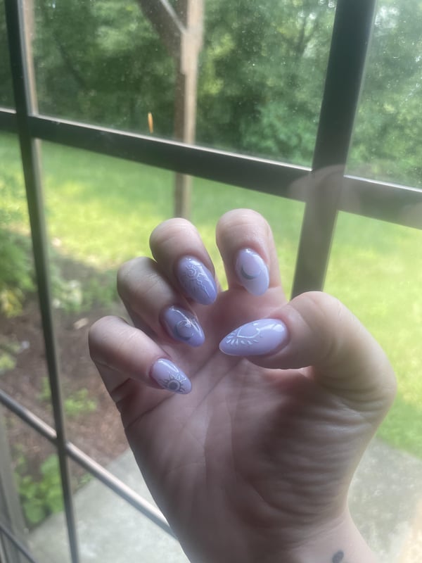 Picture by sweetsweetadeline saying 'First All-gel Mani Worth Sharing'