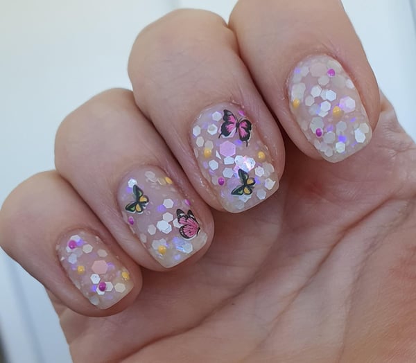 Picture by Key_Opportunity_7082 showing 'Butterflies For Short Nails' number 3