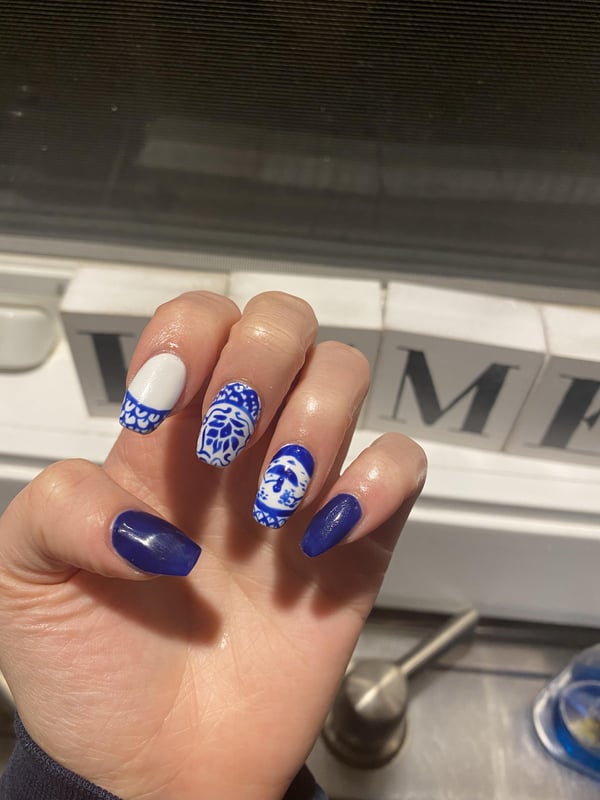 Picture by nerual1232 showing 'Qinghua Or Blue And White Porcelain Inspired Nails' number 2