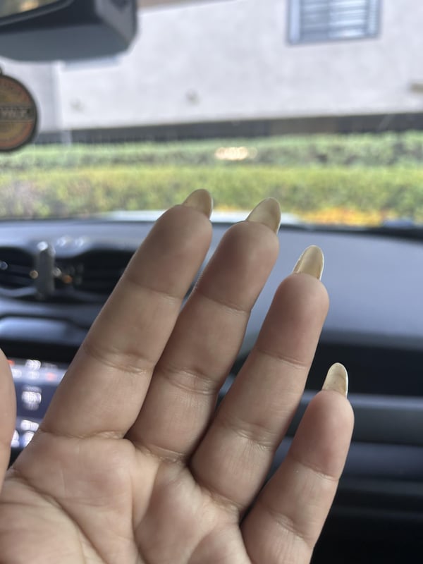 Picture by buttcracklint showing 'Proud Of My Nail Growth! My Pointer Finger Is Catching Up From A Break A Month Ago Too!' number 2