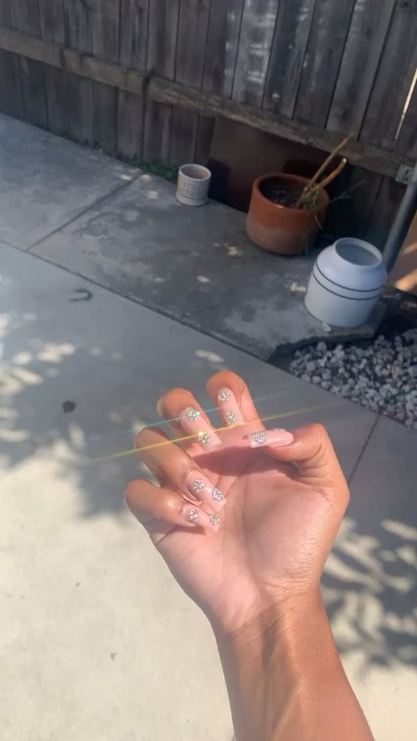 Picture by prettystonerbitch saying 'One Of My Favorite Sets So Far 💅🏾'