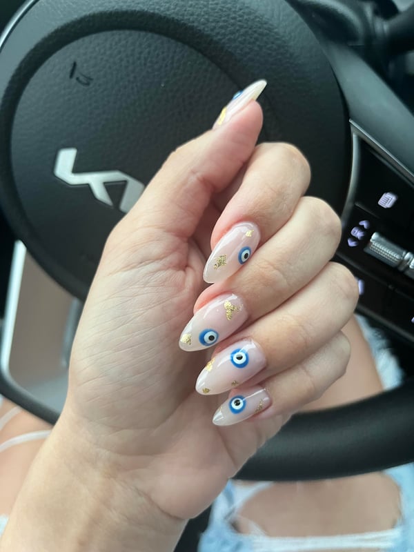 Picture by cheekybubbz saying 'I Was Feeling Sad So I Got These Bad Boys Done'