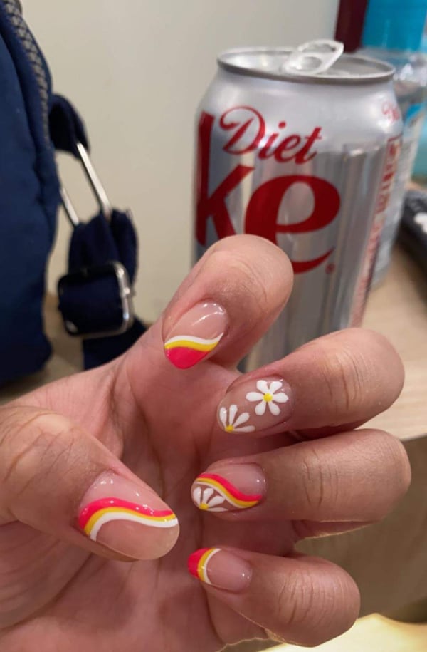 Picture by Previous-Thought-146 saying 'Nails For Summer'