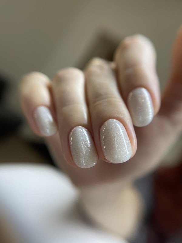 Picture by LostIntentionz saying 'My New White Nails'