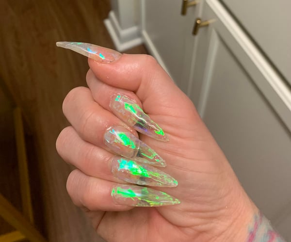 Picture by ImprovementCareless9 saying 'Someone Else Posted Their Chonky Nails, So I’m Posting Mine Too 🤍 First Go At Aurora Foil 🤷🏻‍♀️'