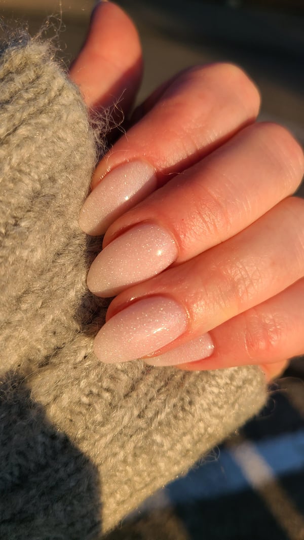 Picture by hearts-n-arrows saying '*Sparkly* My Fave Nails Of 2023'