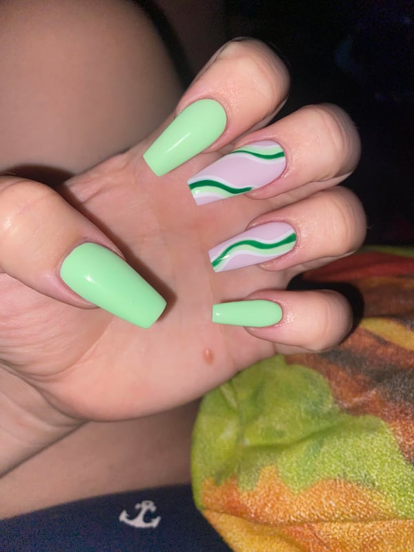 Picture by sadittariuus saying 'Obsessed With How These Turned Out! 💚💕'