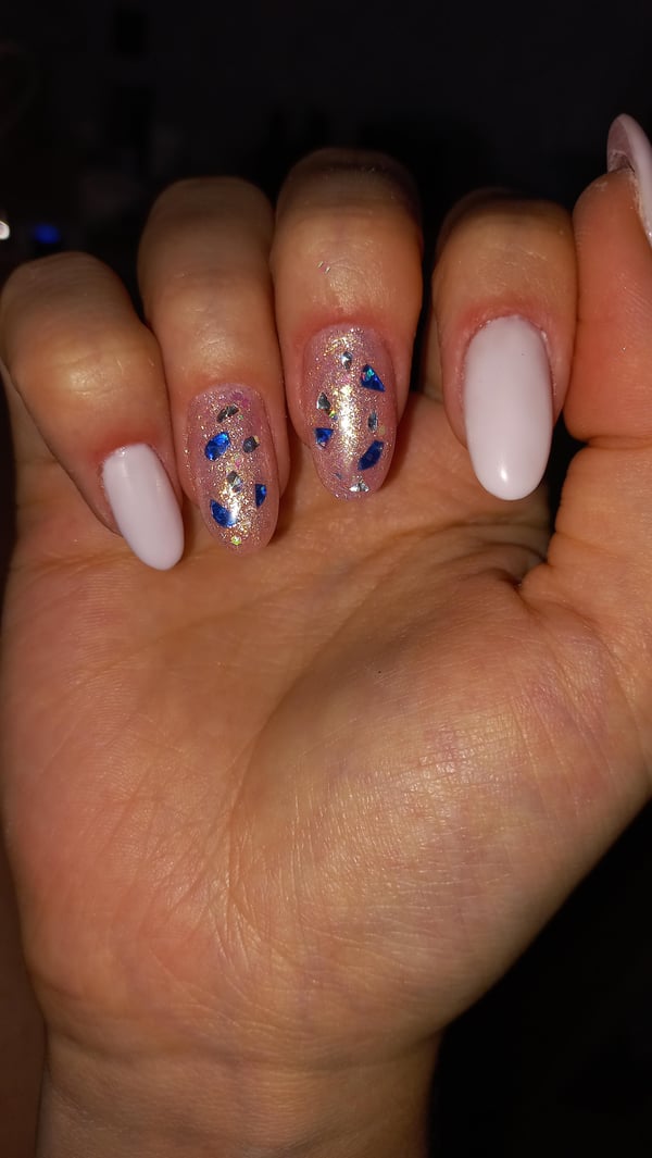 Picture by MoreFlovv showing 'Me Second Nails Done!! What Do You Think?' number 3