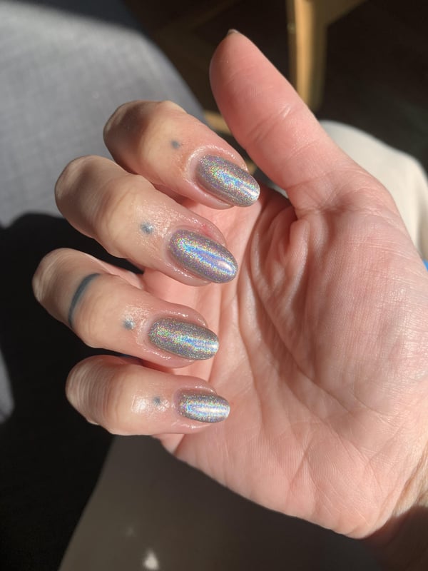 Picture by foreverxshook showing 'Silver Holo Chrome 💿 Had To Wait Nearly A Week For The Sun To Come Out To See These In Action🥲' number 2