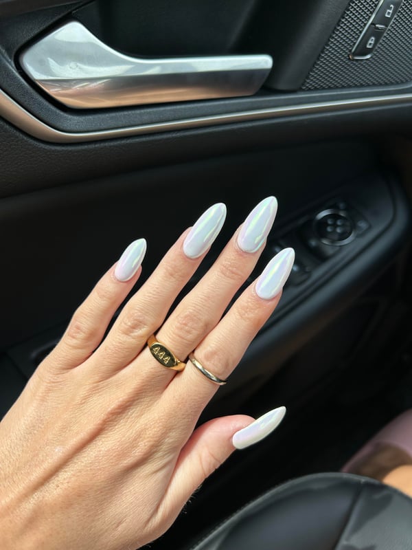 Picture by girlie_interrupted saying 'Chrome Almond Acrylics'