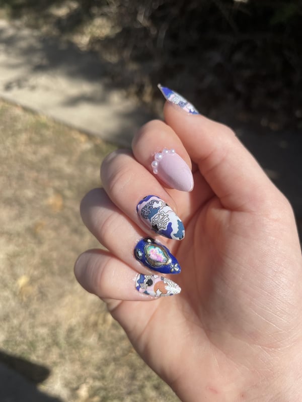 Picture by wowyfandoms saying 'First Time Doing Nails'