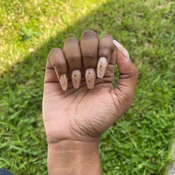 Picture by Exciting-Jacket saying 'Diy Birthday Nails 🥳'