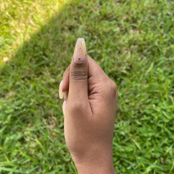 Picture by Exciting-Jacket showing 'Diy Birthday Nails 🥳' number 2