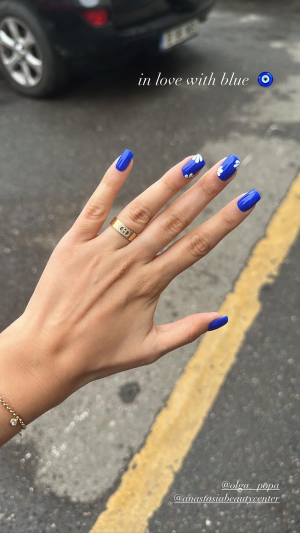 Picture by Good-Economist6309 saying 'Just Wanted To Give You Some Mani Inspo 💙'