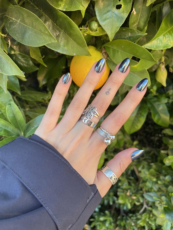 Picture by apx35 showing 'I Got Chrome Nails For The First Time And I Love Them' number 2