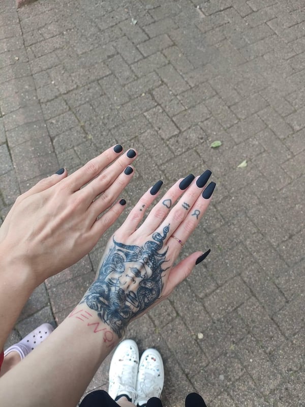 Picture by TypicallyMe94 saying 'Matching Matte Black With My Boyfriend'