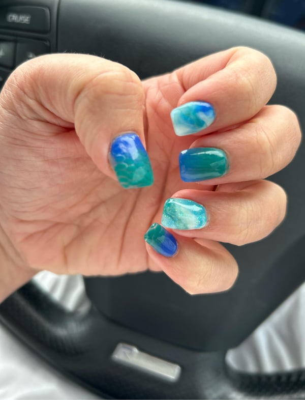 Picture by missmarshmellow94 saying 'Mermaid Nails'