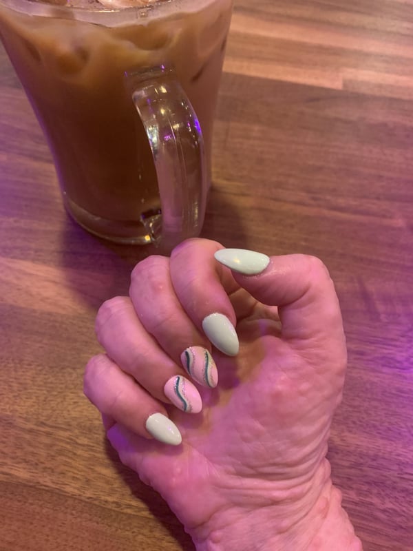 Picture by RosieCrone saying 'New Gel Dip Today.'