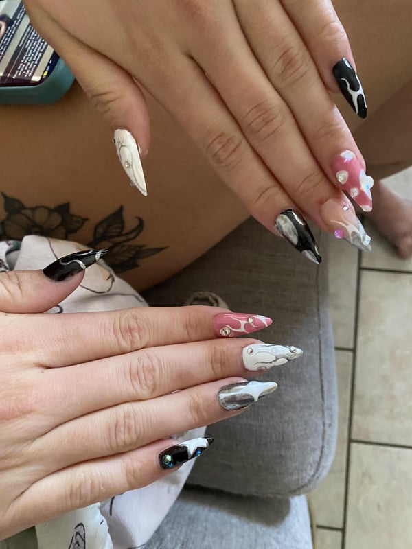 Picture by saddgasm showing 'Did These Nails On My Friend For Her 21st Bday!' number 2