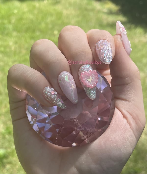 Picture by astralAllie saying 'Did Some Super Cute Nails On My Daughter Yesterday After A Several Month Hiatus From Doing Nails. Pregnancy Made Me So Tired I Just Couldn’t Find The Motivation. So Stoked To Finally Be Back At It!'