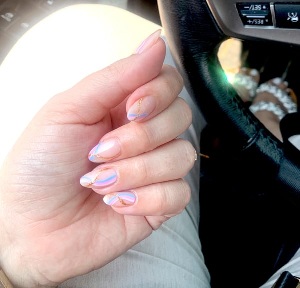 Picture by acschrand saying 'Structured Mani'