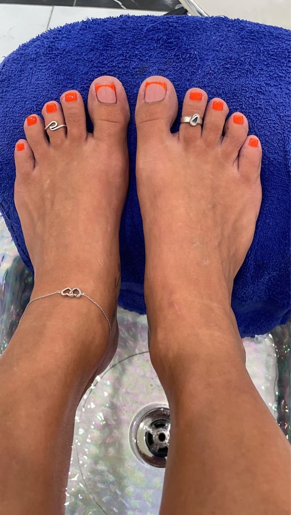 Picture by yourdreamgirl_XO showing 'My Latest Set, With A Brand New Nail Tech Bc Mine Moved 😭 But She Did Great & She Didn’t Even Have That Much Time! 😍🥰' number 2