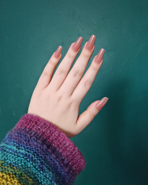 Picture by elizabethstocks showing 'Simple And Minimalistic natural Nail Length' number 1