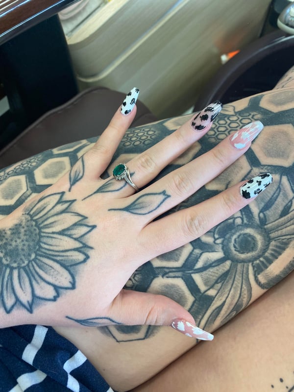 Picture by ForeShoreth saying 'Moo - Got My Nails Done Today :'