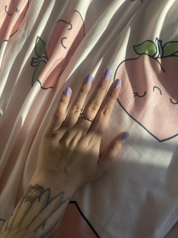 Picture by Plants-by-me showing 'Natural Nails With Simple Lilac Gel Polish' number 2