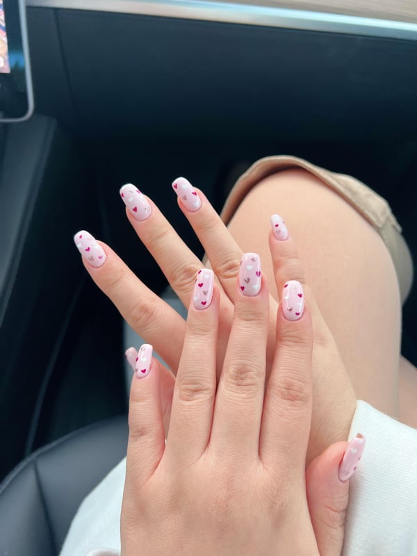 Picture by Gtinchen saying 'Ready For Barbie 🎀🤍 Normally I Am A Nude Nail Lover But This Time I’m Turning Into A Barbie Girl 👚🎀🤍'