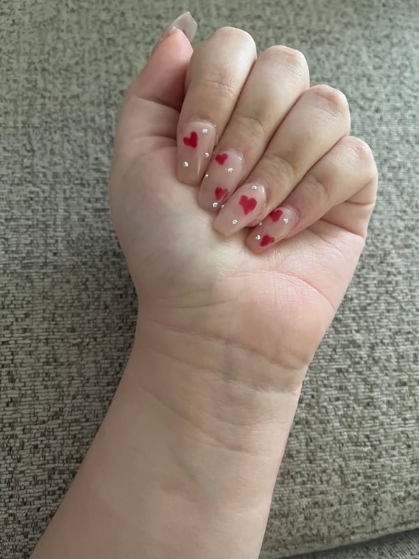 Picture by throwaway151567 saying 'Are Breakup Nails A Thing?'