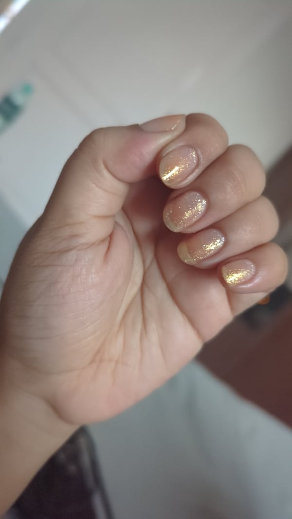 Picture by spicyxcinnamon showing 'Sheer Gold Shimmer' number 5