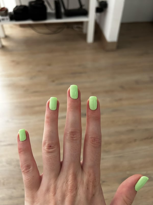 Picture by laaibee showing 'Vacation Nails' number 2