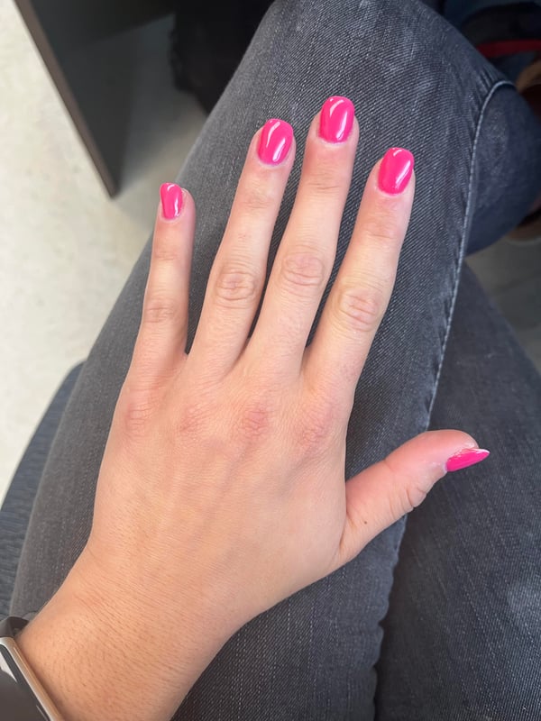 Picture by ABumbleBY saying 'I’ve Never Been Happy With How Salons Shape My Nails, Advice Please??'