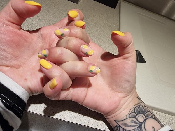 Picture by Xanyla showing 'My Nail Tech Said She Can't Paint Lemons.. I Beg To Differ! 🍋' number 2