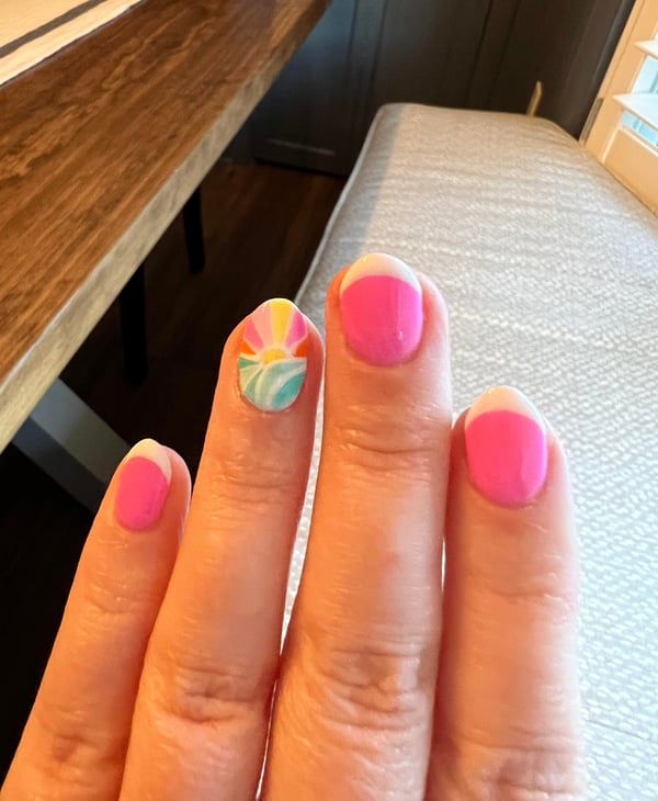 Picture by serialkillertswift saying 'Beach Vacation Nails Inspired By @peachinails On IG!'