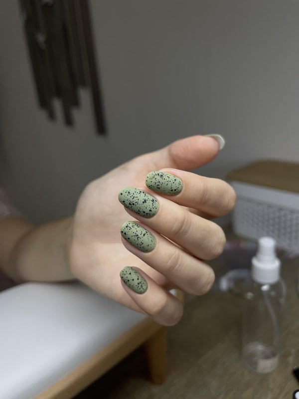 Picture by LostIntentionz saying 'My New Nails'