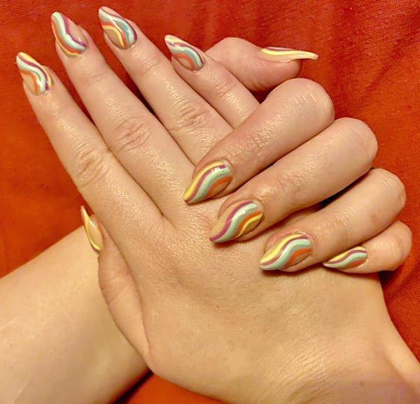 Picture by Mysterious_Matter_25 saying 'New Set From My Favorite Salon'