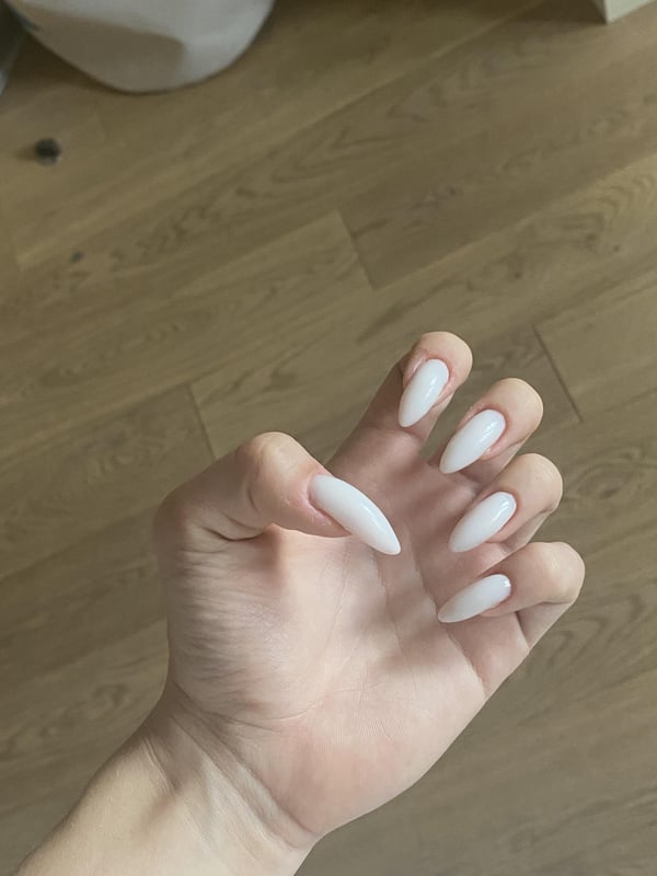 Picture by imjustmary saying 'My Nail Tech Is On Vacation So I Had To Do My Nails Myself, What Do You Think'