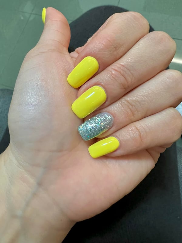 Picture by babyjosssi saying 'Summer Nails, Try This Color Thank Me Later'